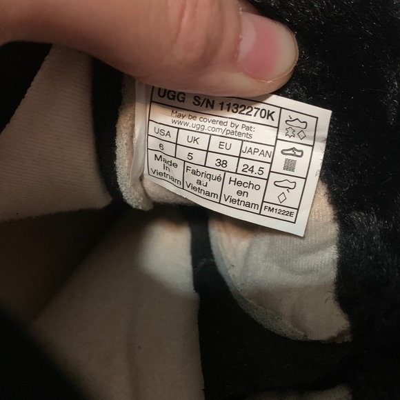 UGG Boots - Picture 2 of 5